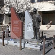 Memorial, Winnipeg, MB
